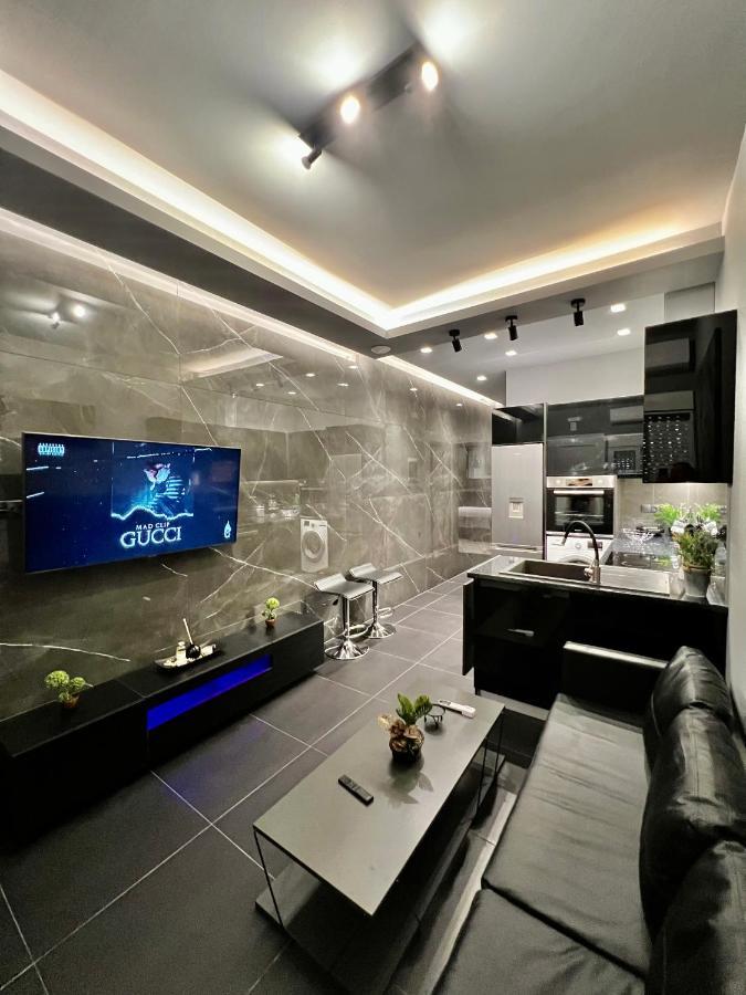 Luxury Black And White Interior Apartments Kalamáta Kültér fotó